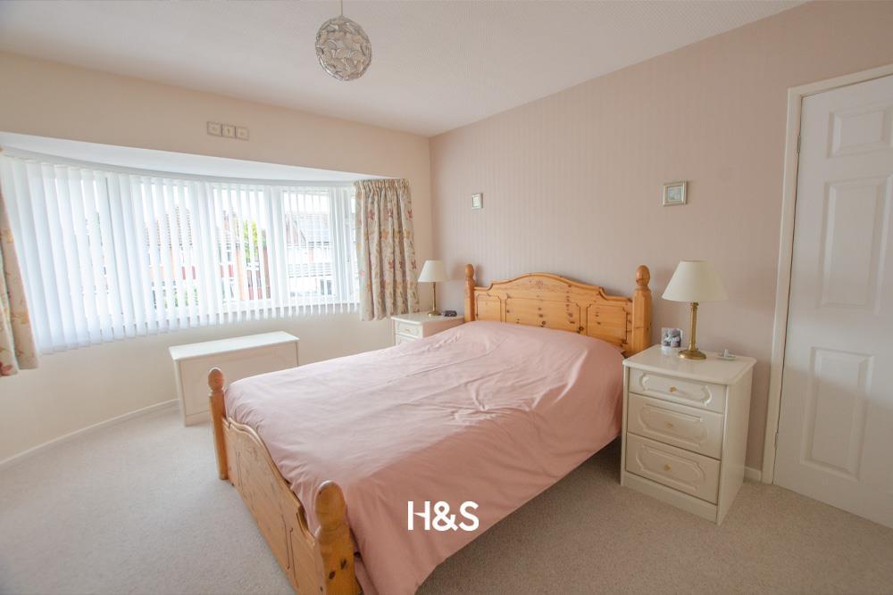 250 Ralph Road - bedroom 1.jpg