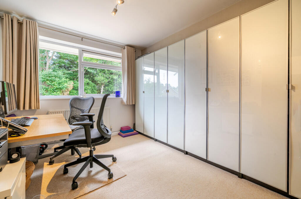 1318508-22-686544...