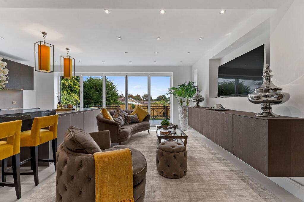 Kitchen/Diner/Family Room