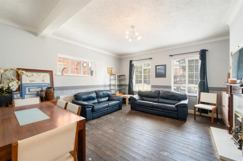 CHEAM MANSIONS 10  (4).jpg