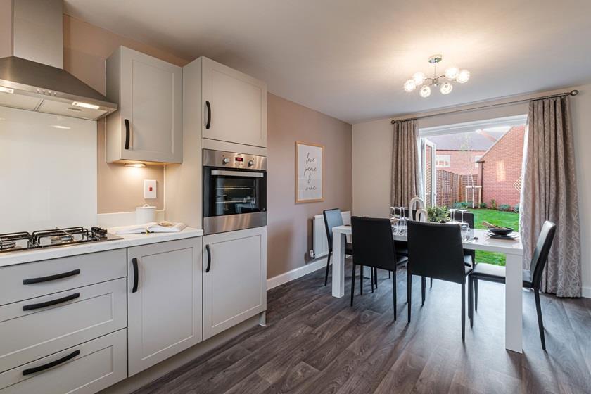 005_whitechapel-lutterworth-kitchen-nov22.jpg