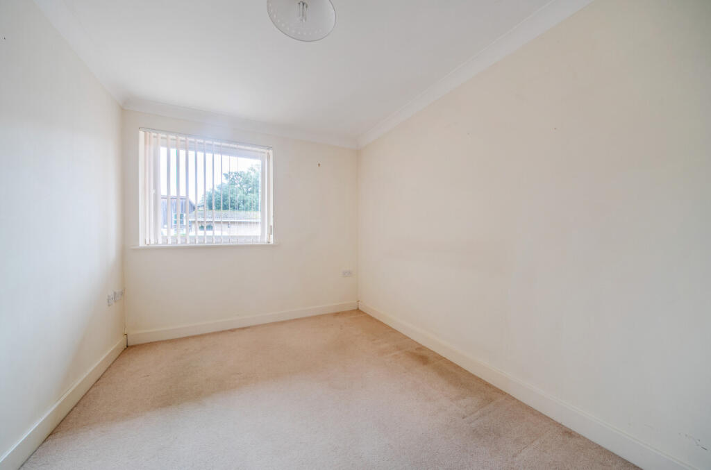 1372458-8-6908c9c...