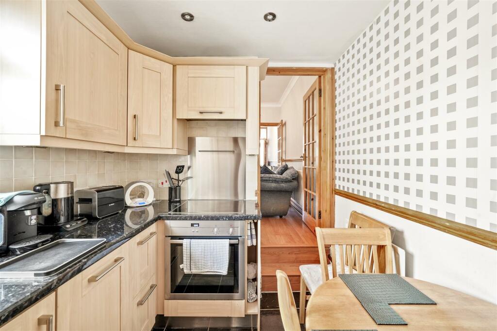 30 Gresham Road - tfi0POzIs1wG7zQ0h3rT.jpg