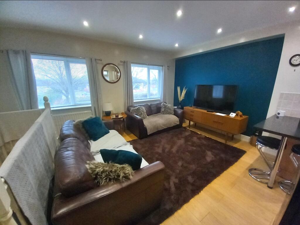 23B LOUNGE