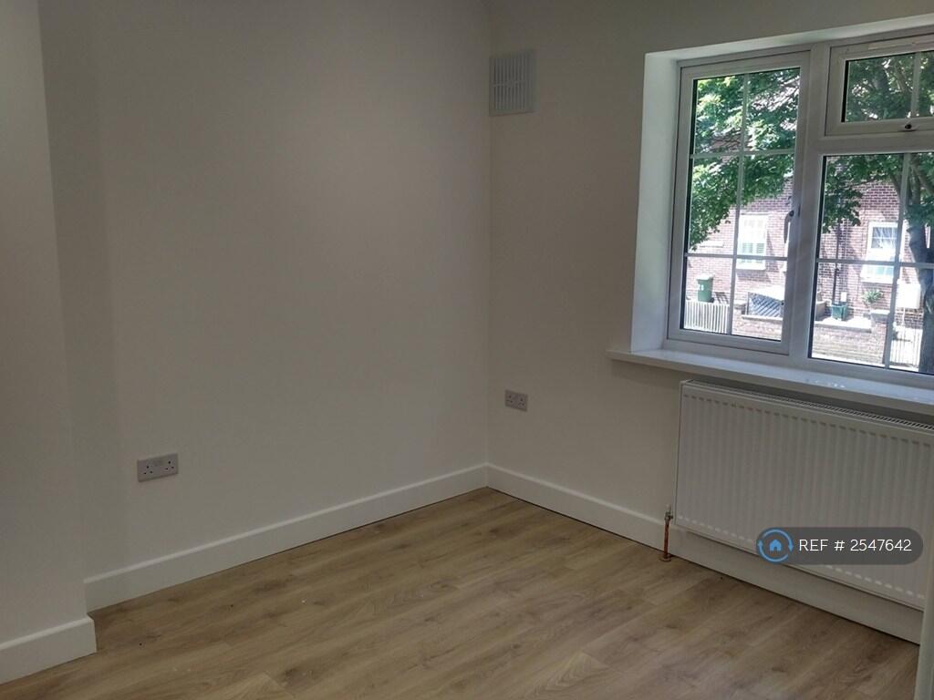 Double Size Bedroom 1 