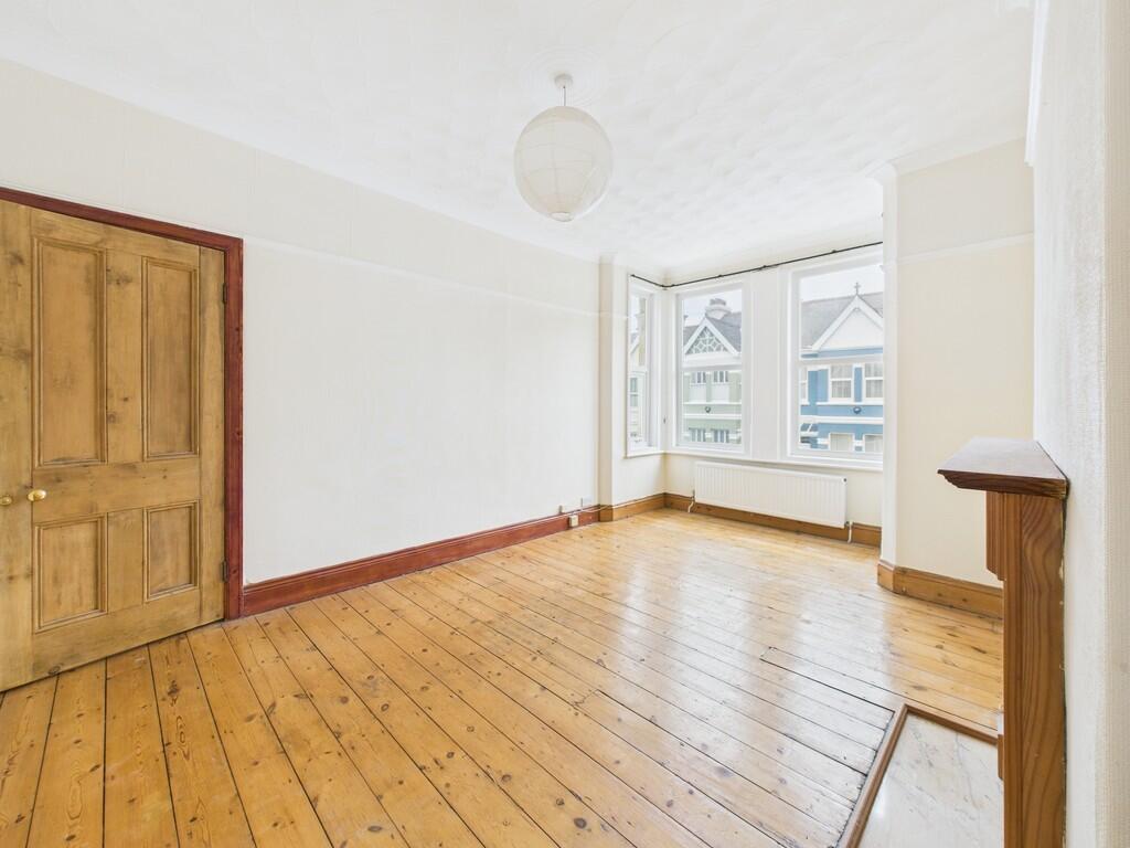 CAM03974G0-PR0223...