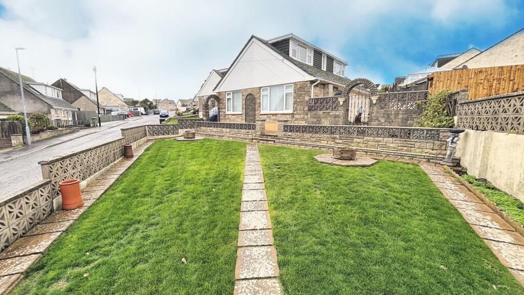 Front Garden 2