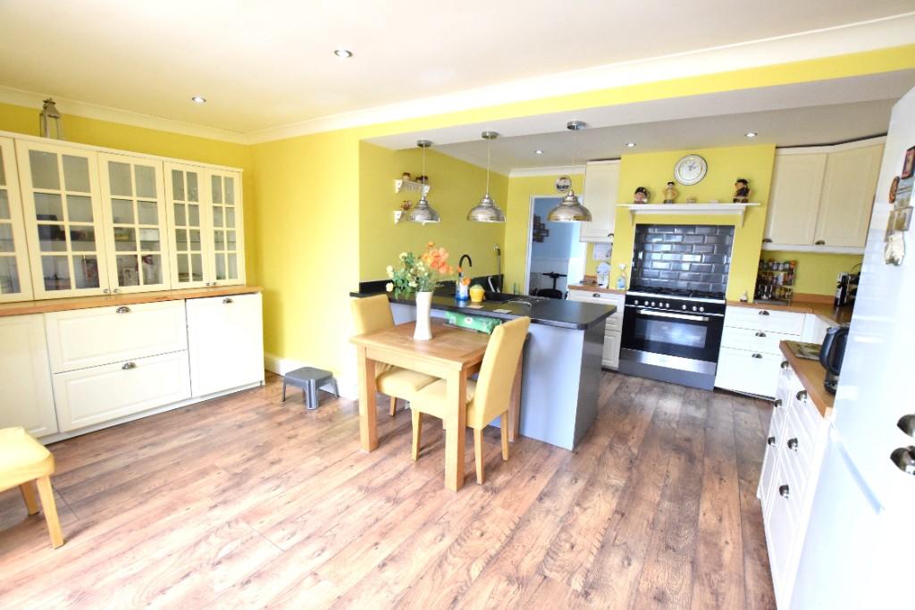 Kitchen (2)