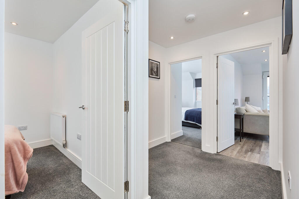 Edward Knight 202...