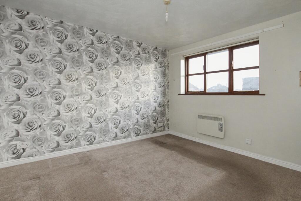 16 Bellingham Grove, Hanley, Stoke-on-Trent, Staffordshire, ST1 6UX