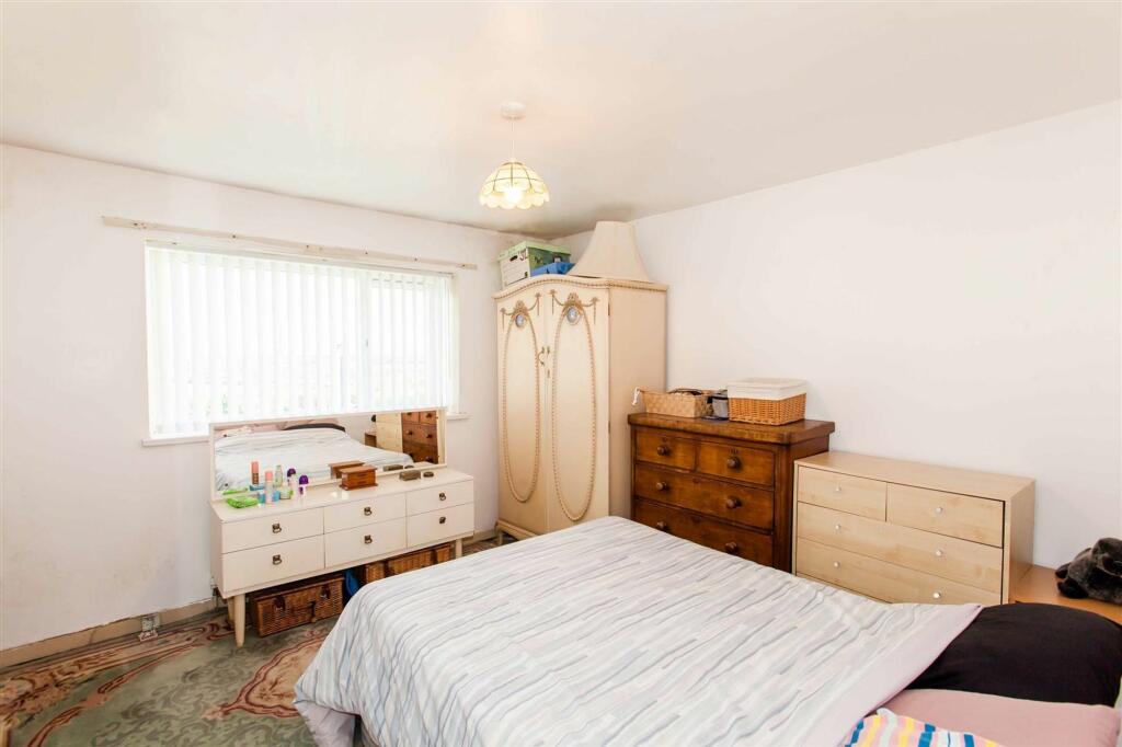 29 Hyndley Road (10).jpg