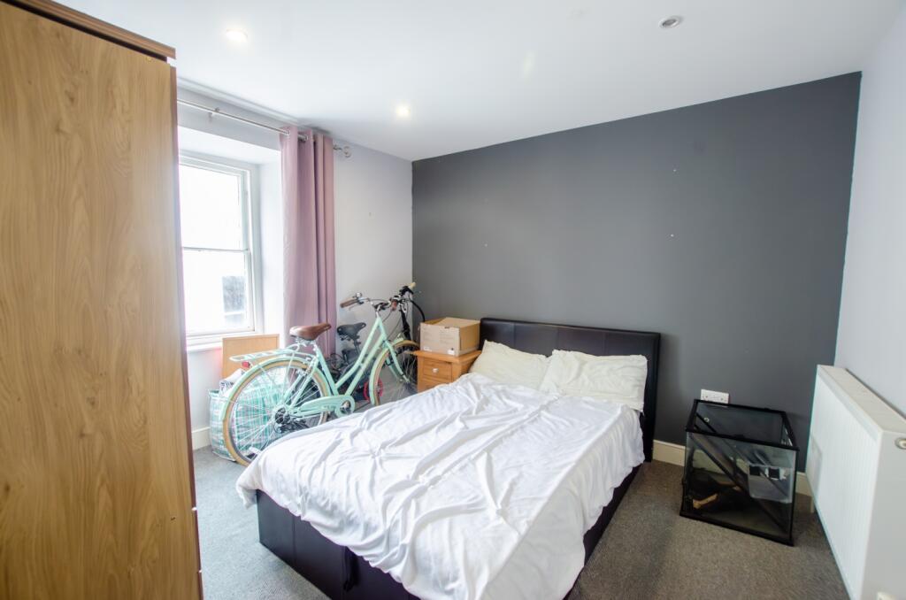 1 Arnold Place TPS Bodmin 01208 74182-05