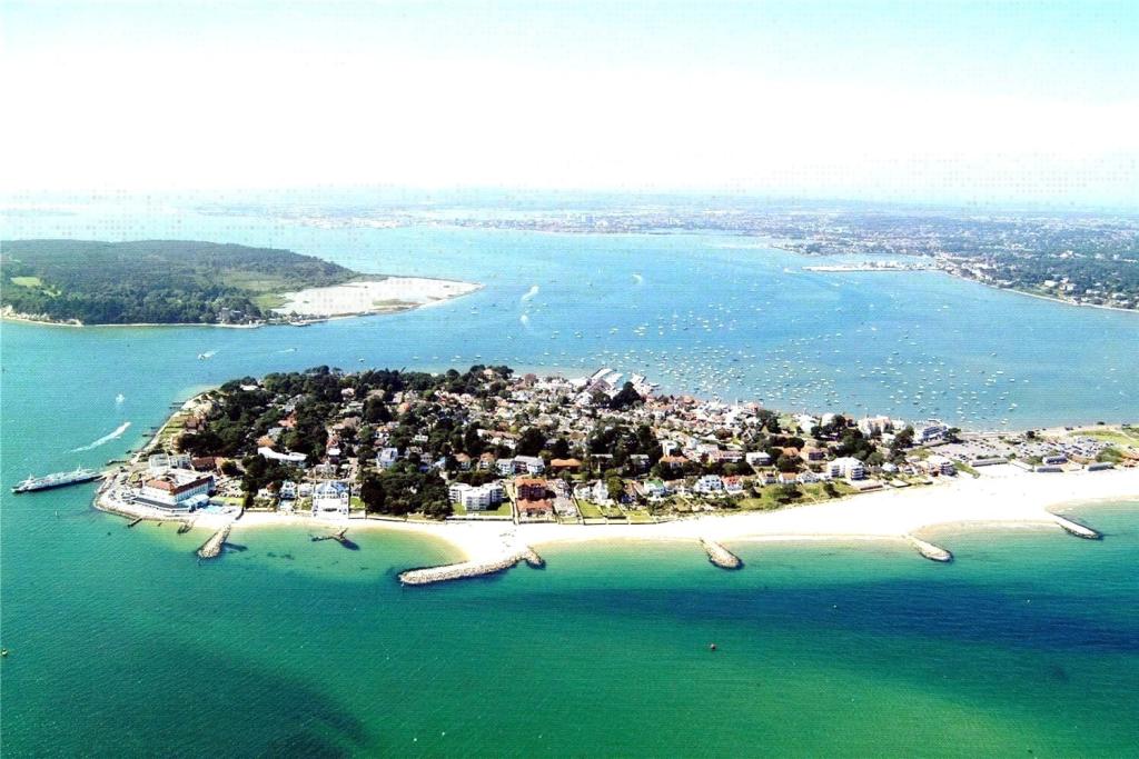 Sandbanks Peninsula