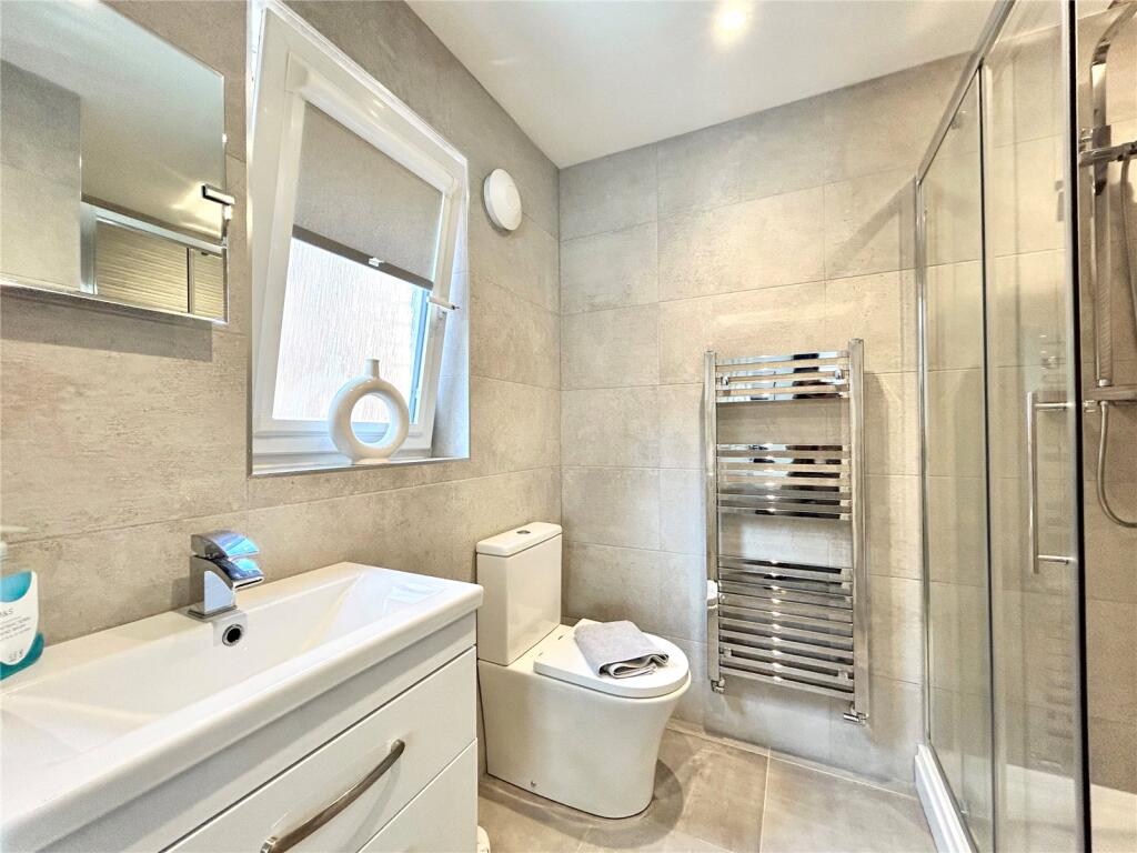Ensuite