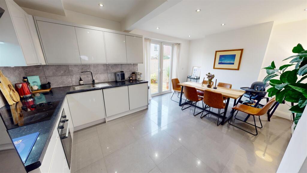 Birley St Kitchen Diner