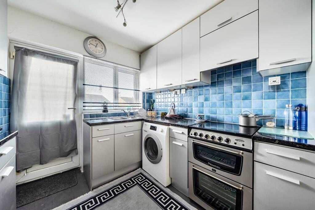 CWRT PENTWYN KITCHEN 2