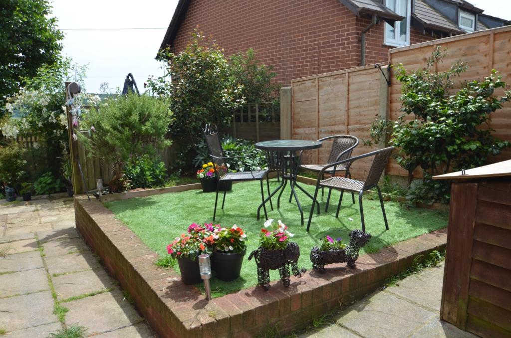 Side Garden