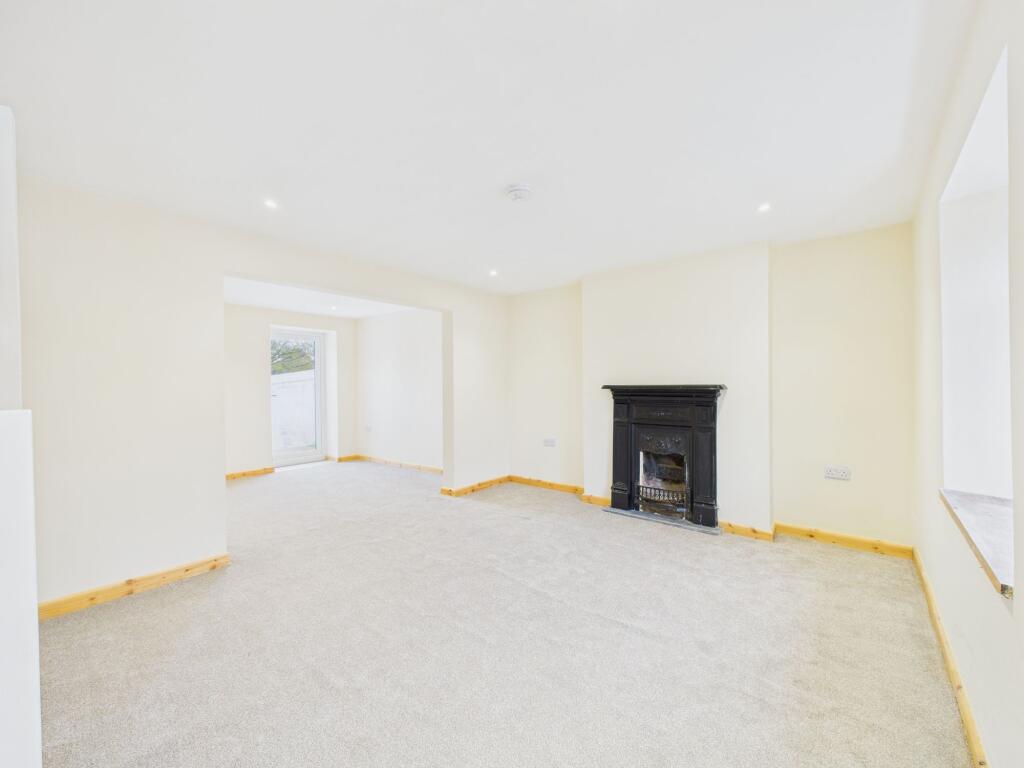 Living room 1