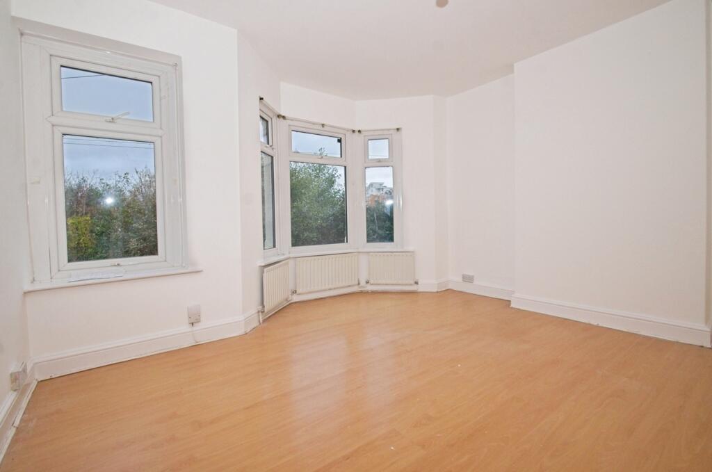 Living/Dining Area