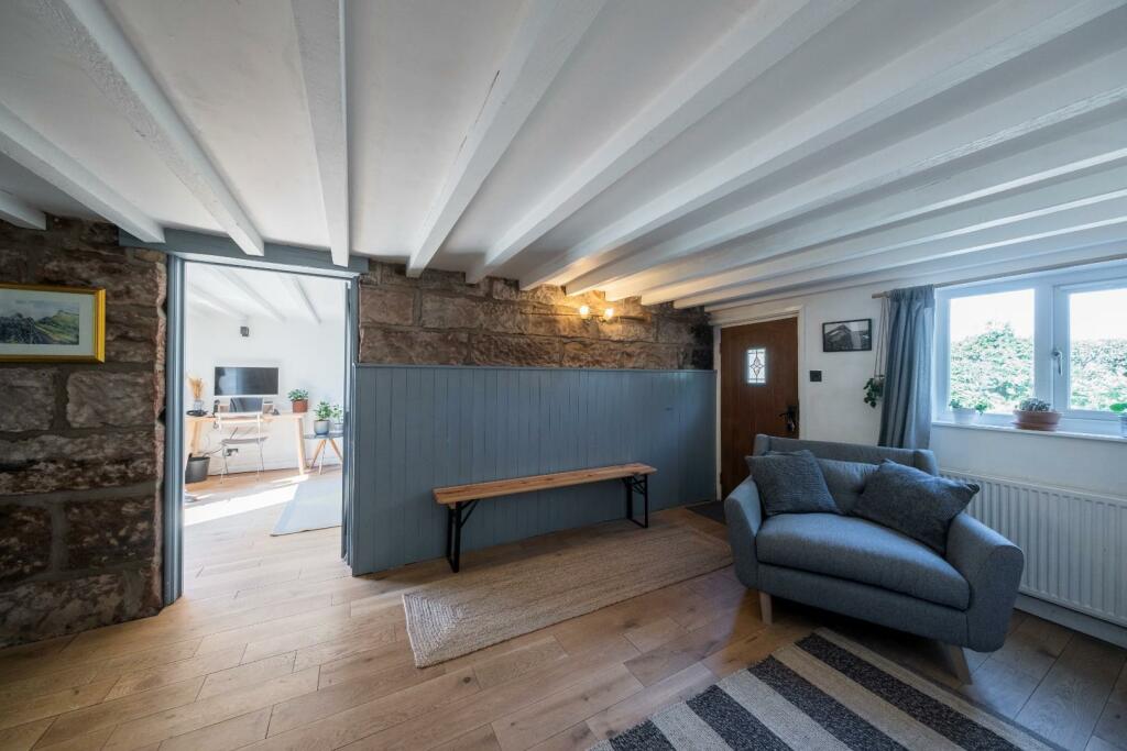 1 Beaconsfield Cottages-010.JPG