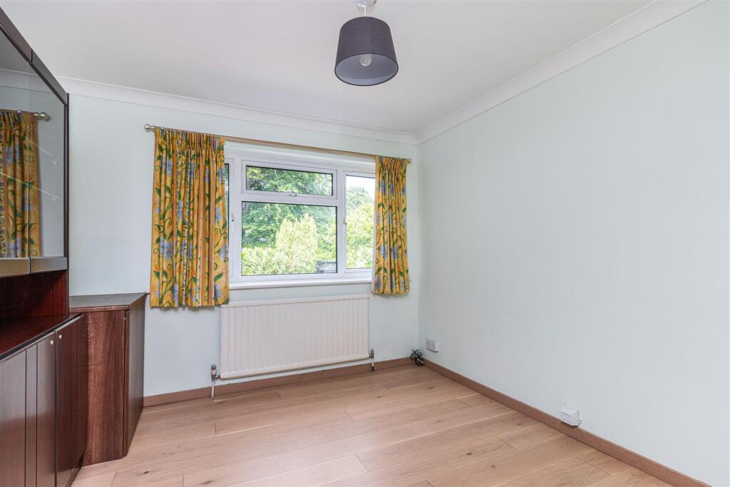 Bonners, Mark Way, GU7 2BW-37.jpg