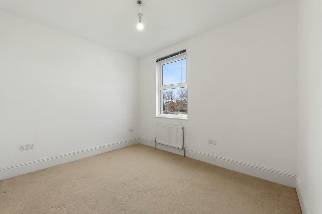12-825dJHPropWpen - 102b Croydon Road - 36 (1).JPG