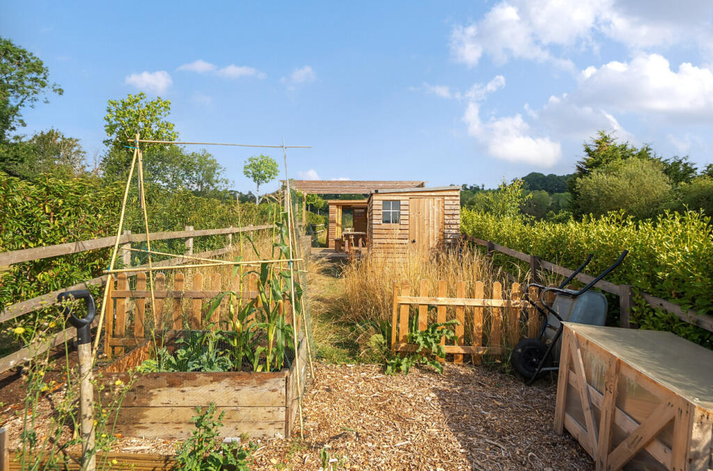 1327659-10-687a2f...