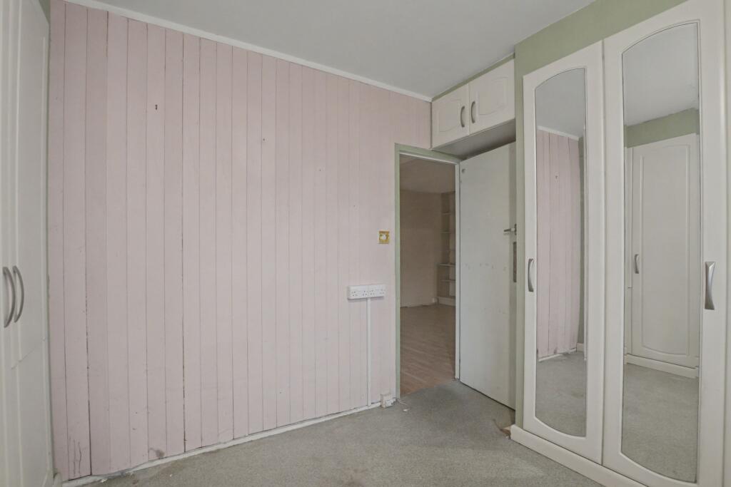 54 Pullman Court, Streatham Hill, Streatham, London SW2 4ST