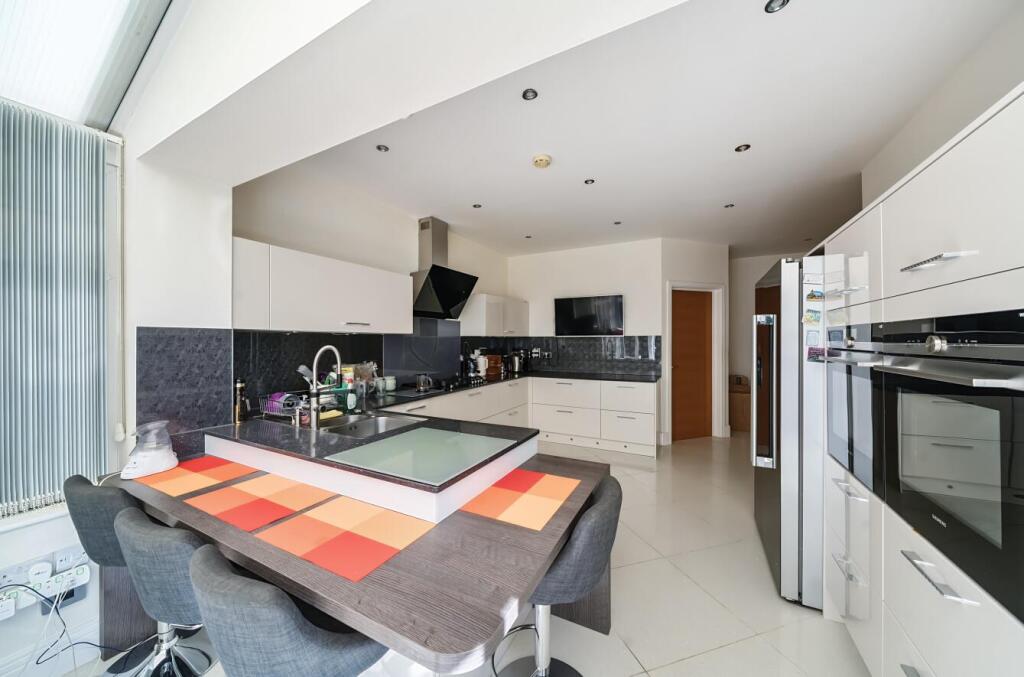 66e9392750a64-l-1183372 (4).jpg