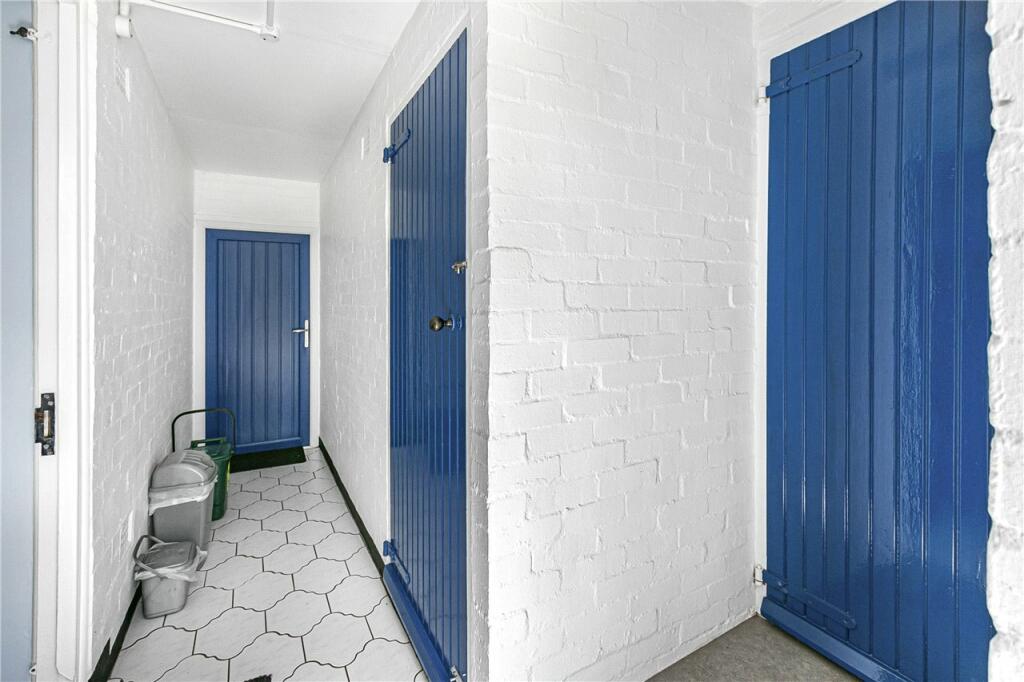 Utility/Garage