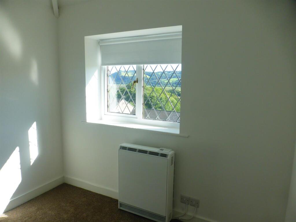 Bedroom 3.JPG