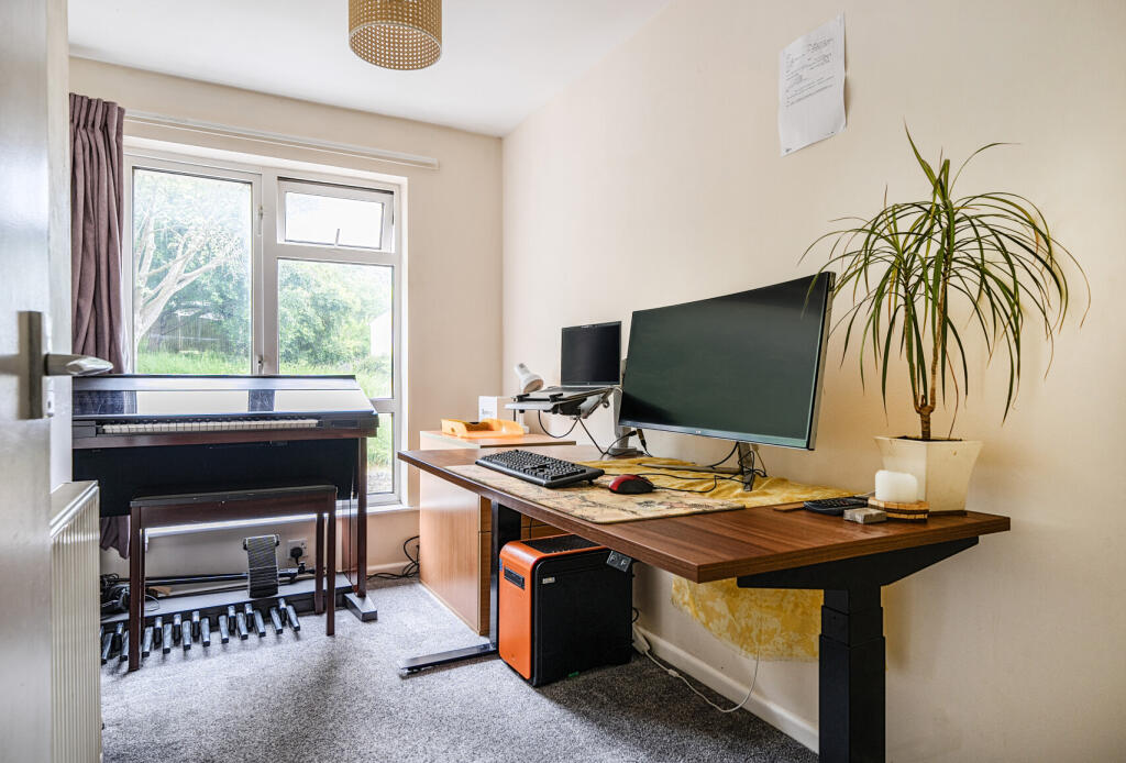 1298607-8-6831a41...