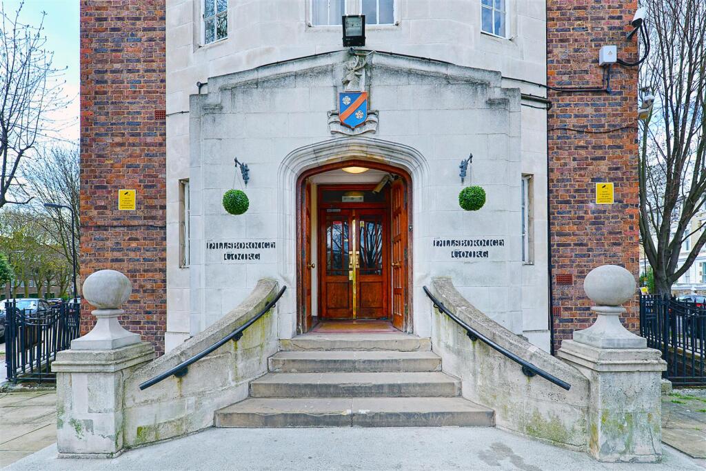 -Hillsborough-Court (8).JPG