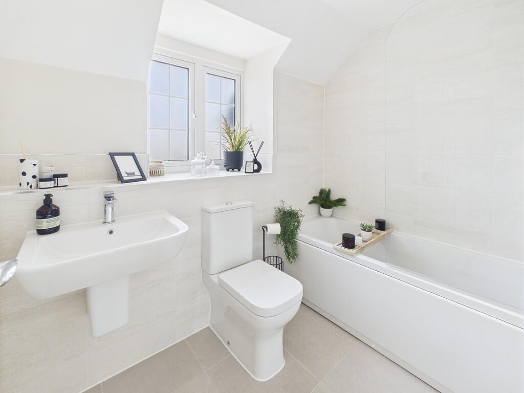 CAM05068G0-PR0038...