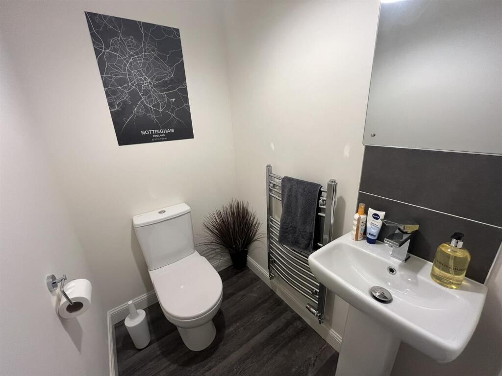 GUEST WC
