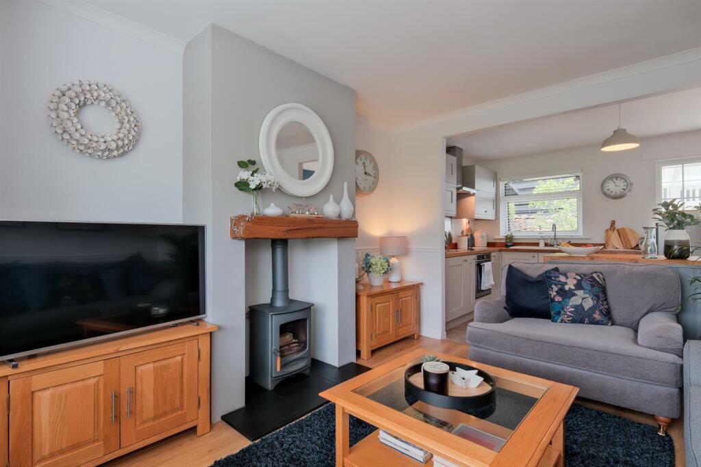 037-37, Edinburgh Road Abington, ML12 6SA.jpg