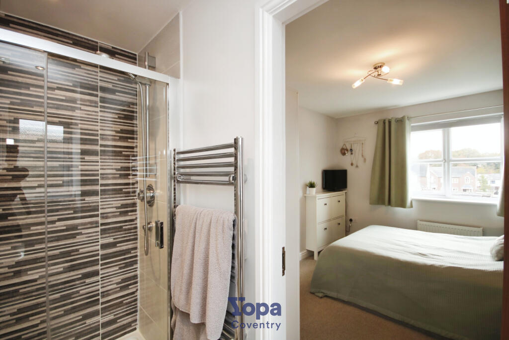 D4701da9-En 20Suite 202.JPG
