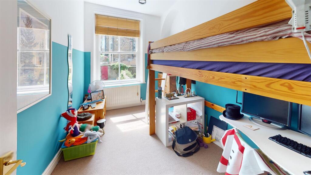 73a-Gargrave-Road-Bedroom 1.jpg