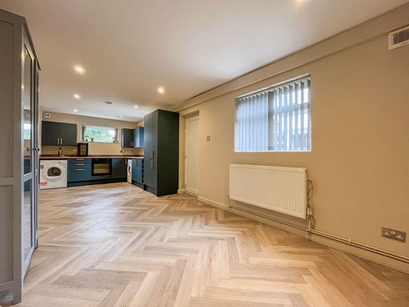 ANNEXE - OPEN/PLAN LIVING KITCHEN