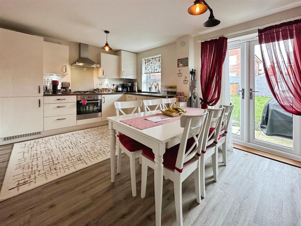 363a118b--4175-A1AD-D5056DA1E7E2-32518-00000F65000