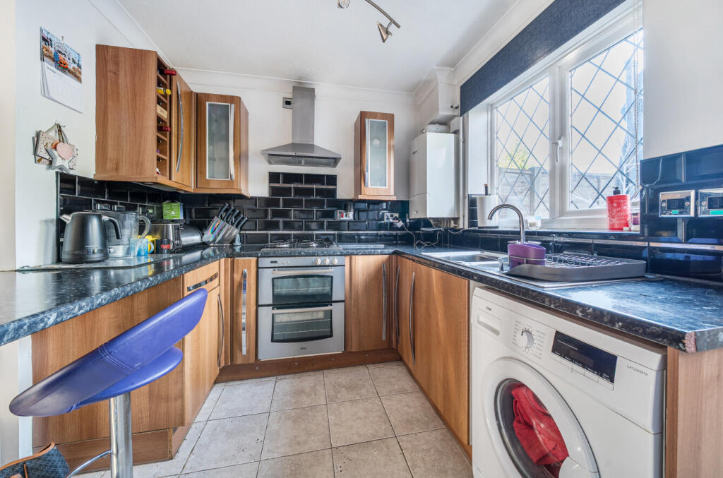 1365077-5-68f7631...