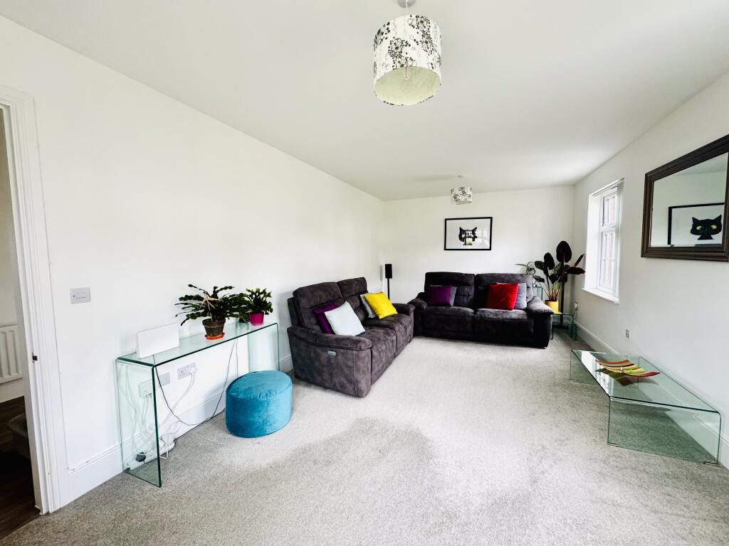Sitting room.