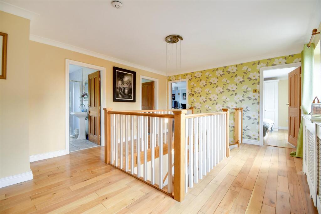 1st floor gallery landing