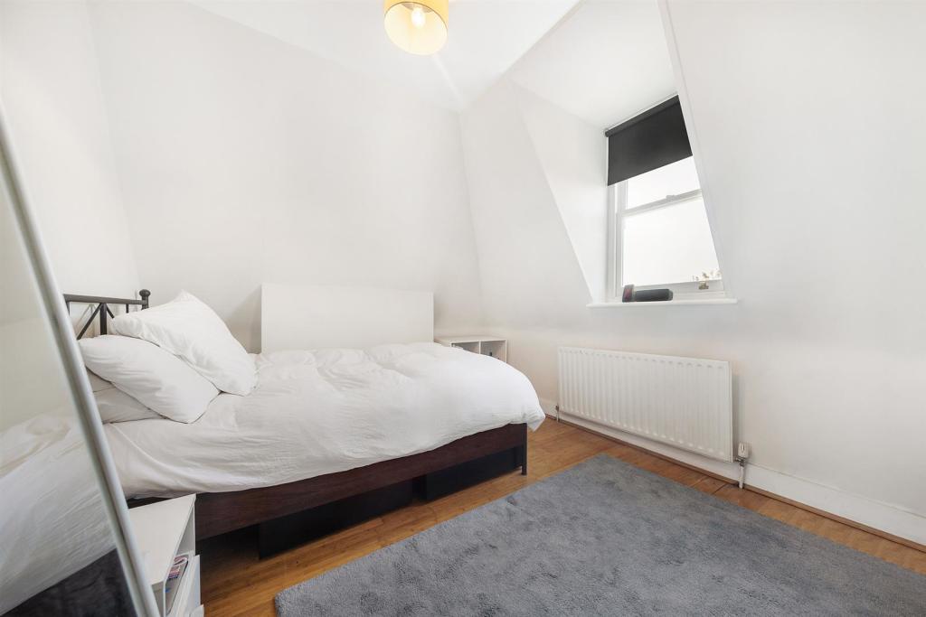 07944_00342761.jpg