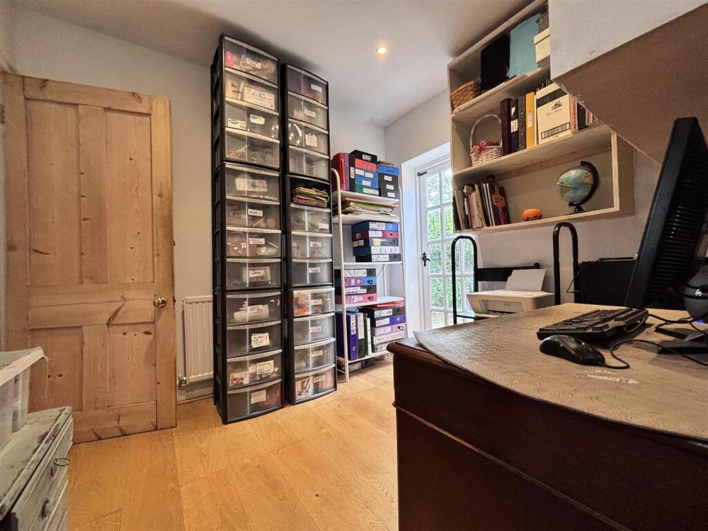 Corner Cottages office.jpg