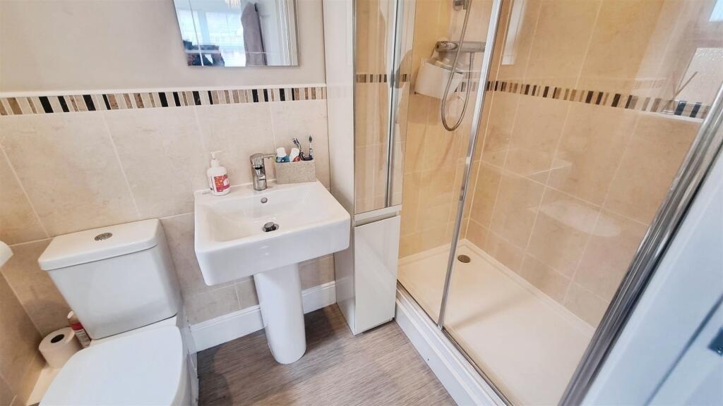 pbox-bathroom-337452.jpg