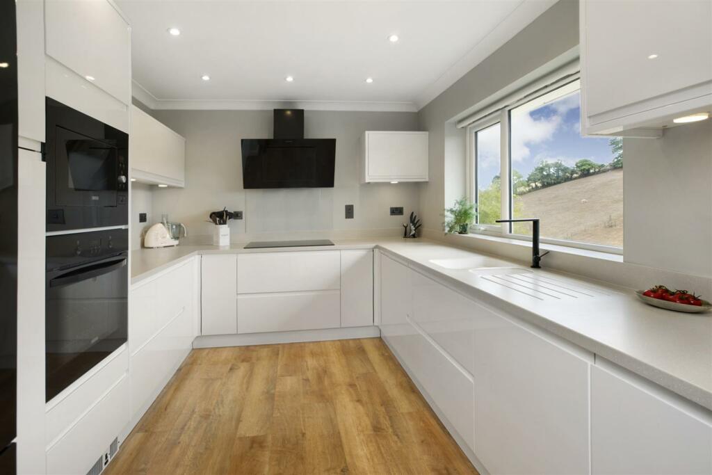 ChestnutHill new Kitchen.jpg
