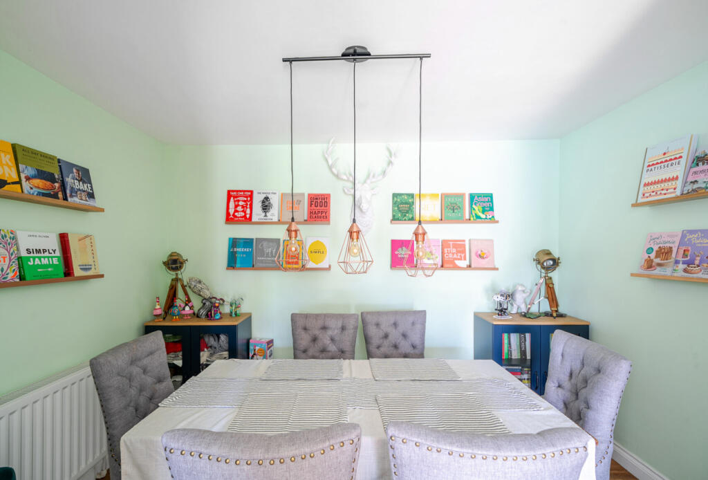 1295194-8-6826068...