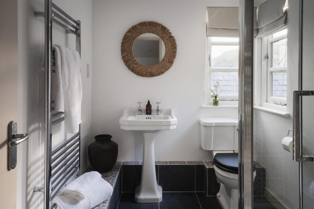 BR-28 Bedroom four ensuite.jpg