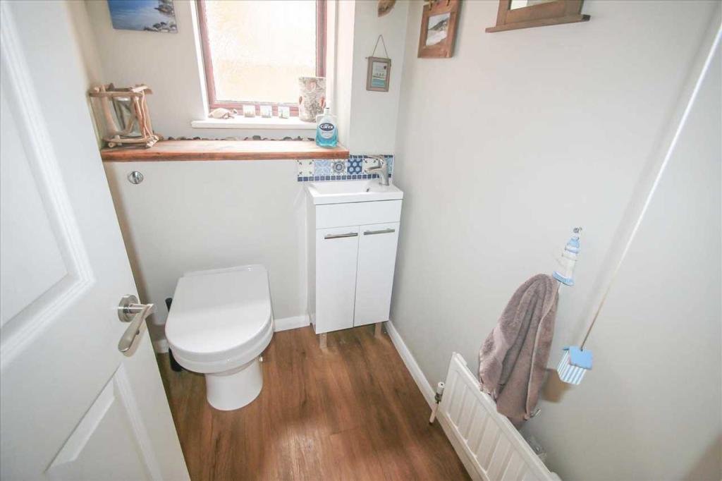 Cloakroom/Wc